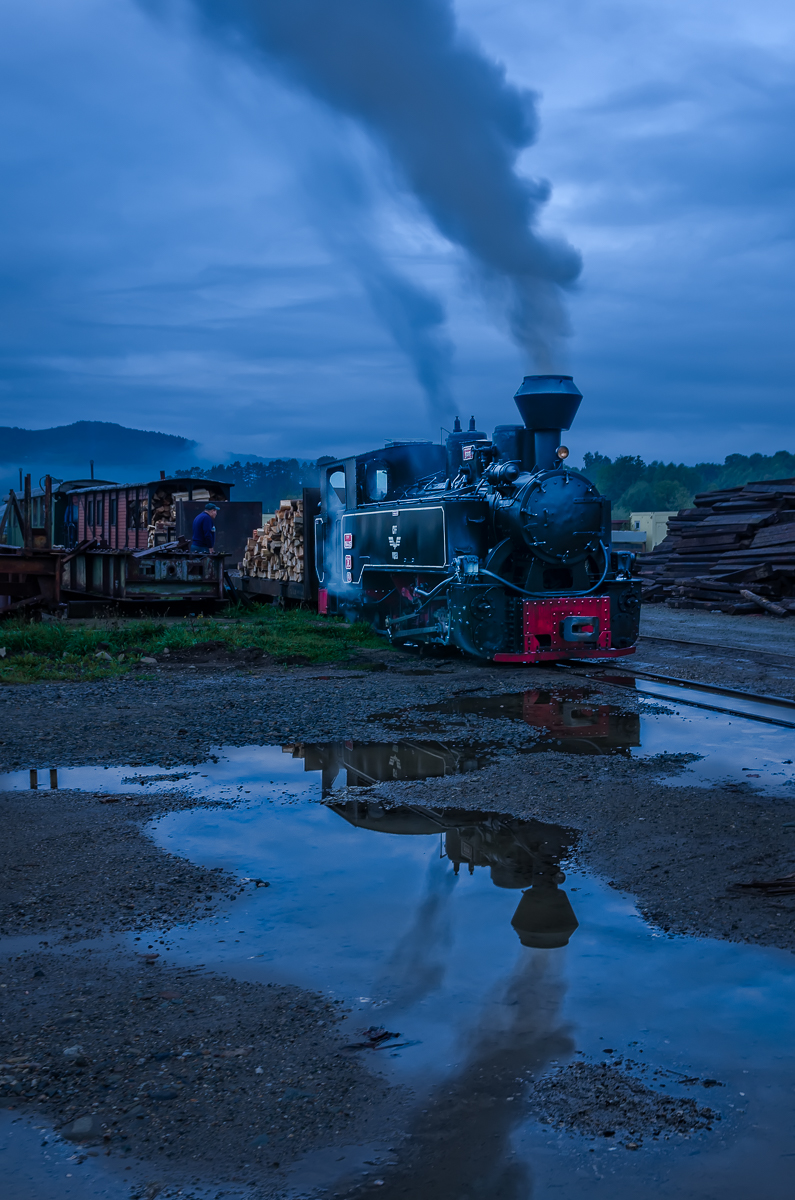 Verso Mocăniţa - 3 LA FERROVIA