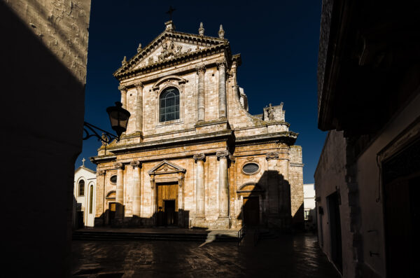 Five Amazing towns in Apulia -Locorotondo cathedral