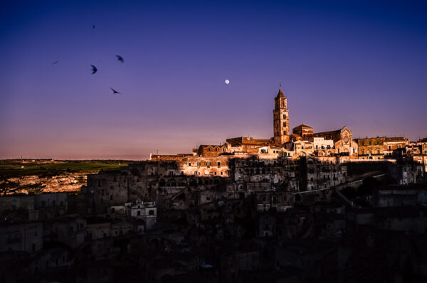 Matera - Falchi grillai al tramonto