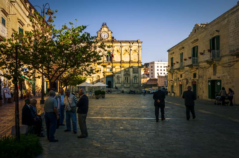 Matera. Via Ridola e Palazzo Lanfranchi