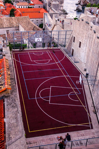 Come compiacere gli dei del basketBasketball court Dubrovnik