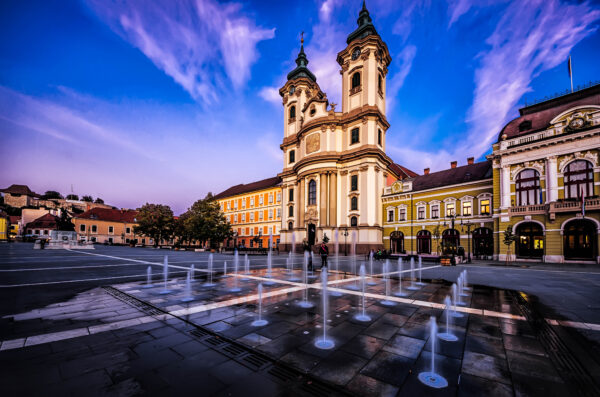 Eger beautiful town in Hungary.
Dobo Square with church and fountain