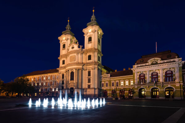 Eger beautiful town in Hungary.. 
Dobo Square and the fountain by night