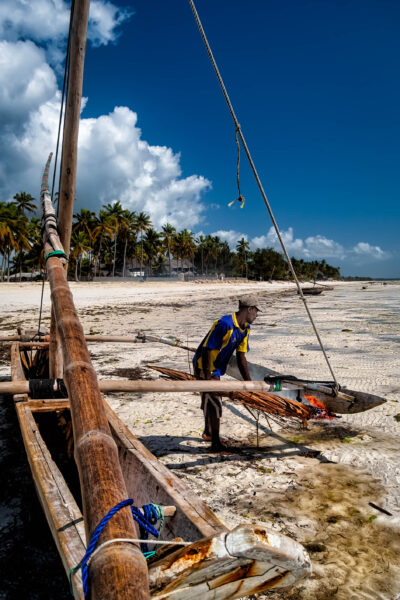 Jambiani Zanzibar
Caulking a ngalawa in Jambiani