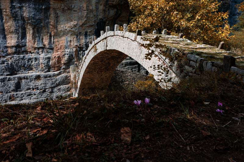 Zagorohoria: peaks and bridges