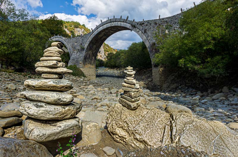 Zagorohoria: peaks and bridges