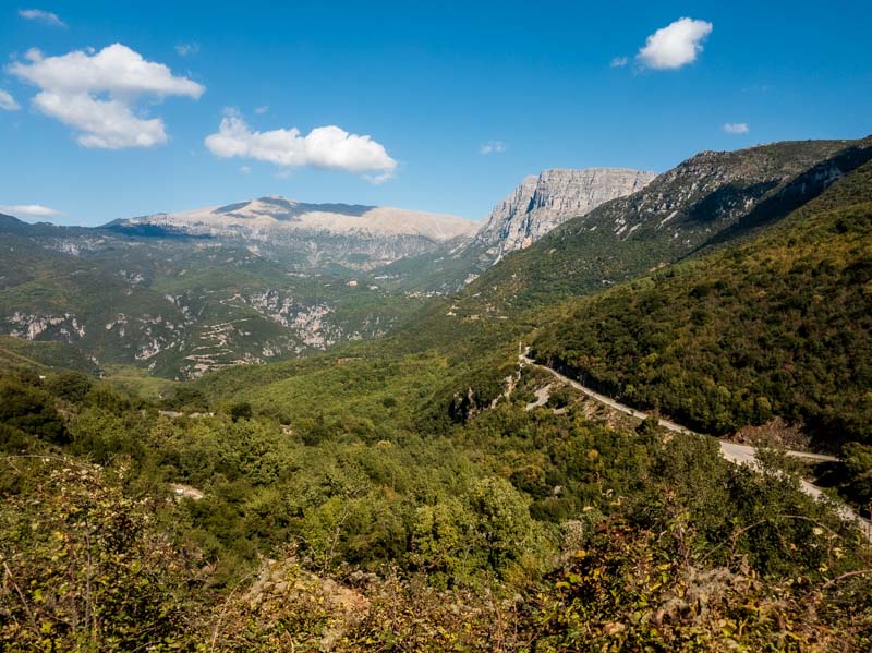 Zagorohoria: peaks and bridges