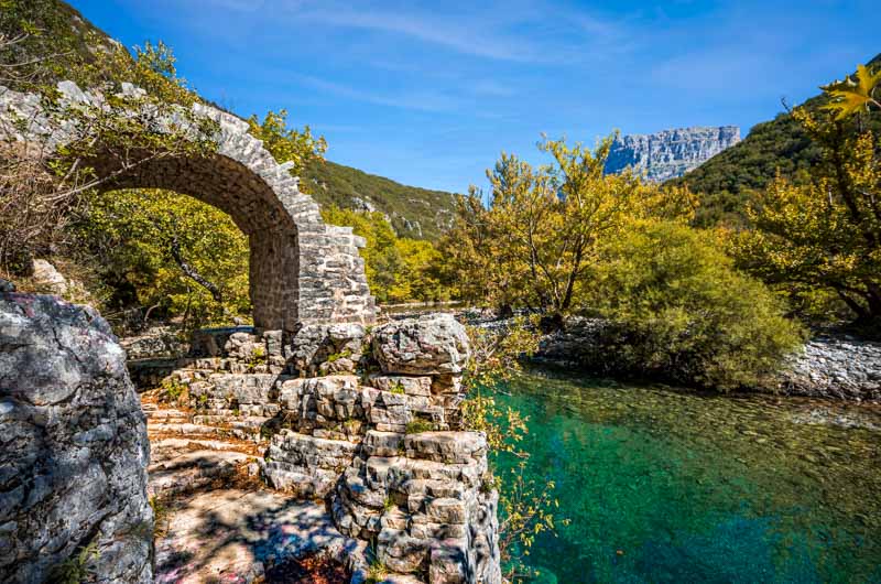 Ancient stones and Voidomatis